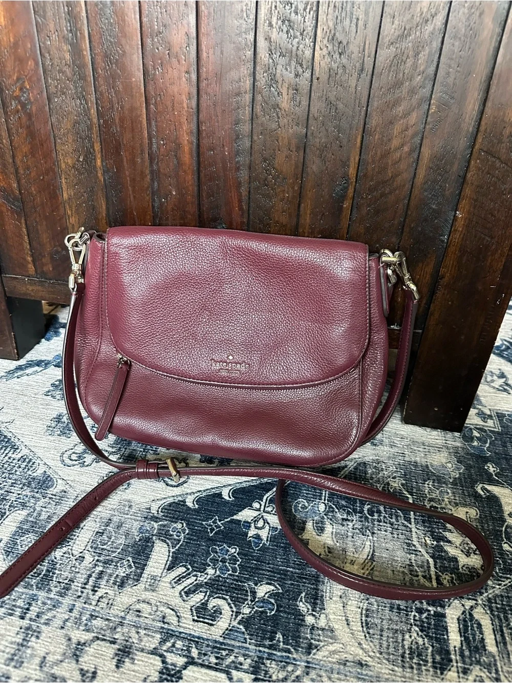 kate spade Jackson Cherrywood Medium Crossbody - Picture 1 of 6